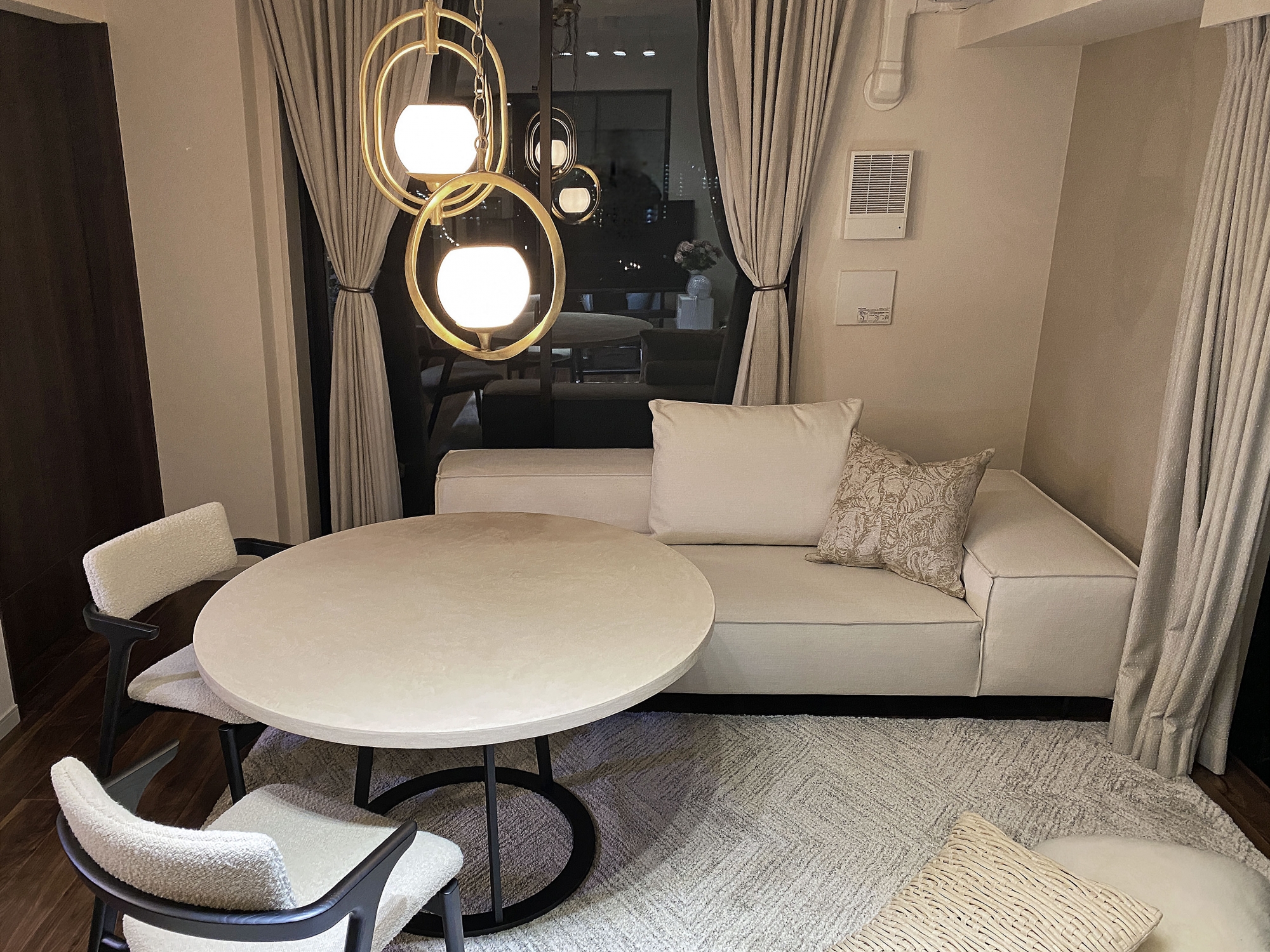 044 . 省スペースを最大限に