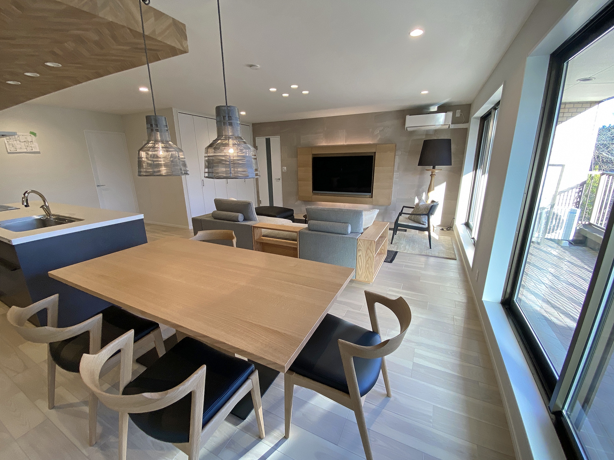 048 . 機能性とデザイン性