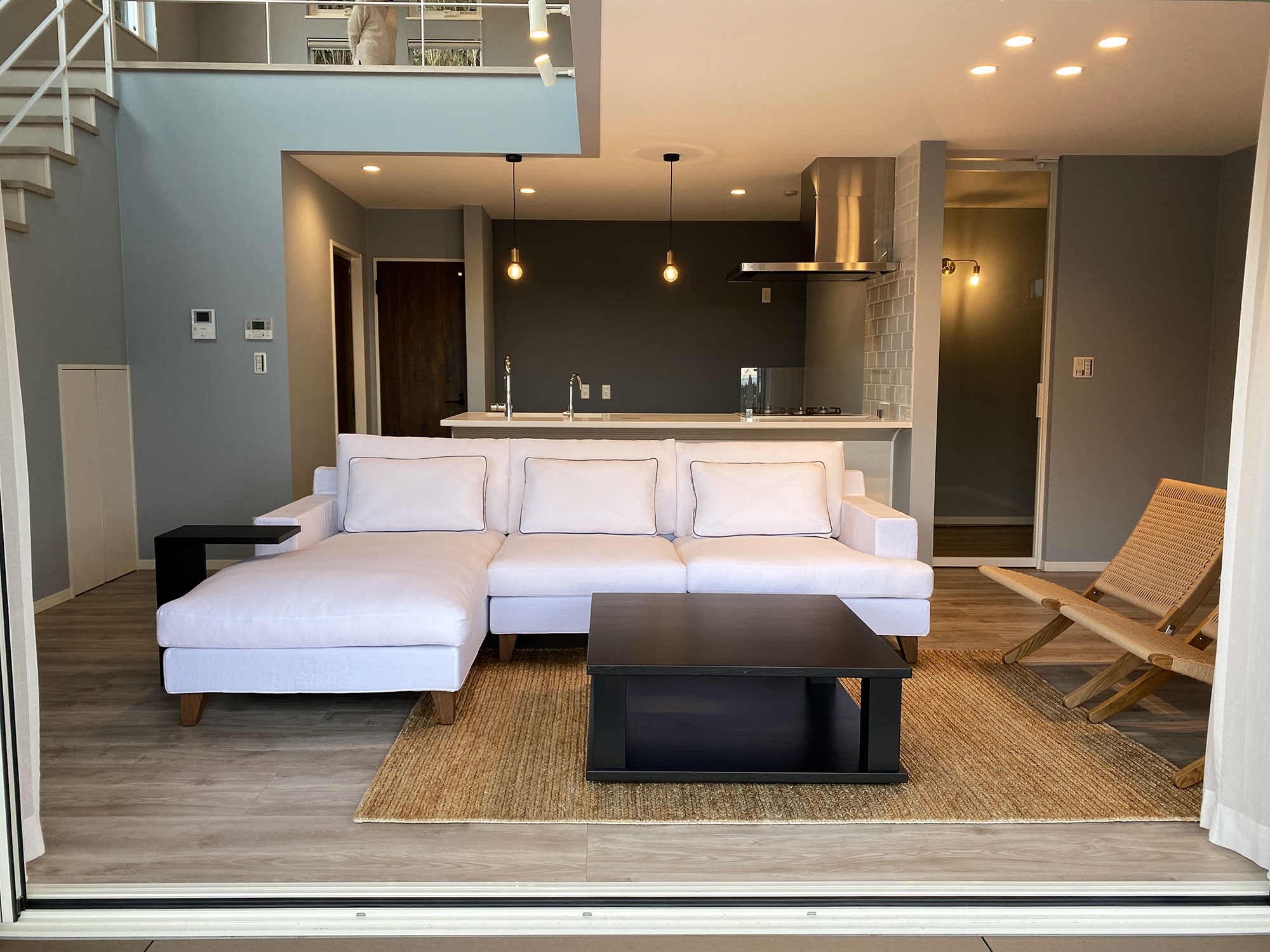 080 . リゾートの趣を楽しむ