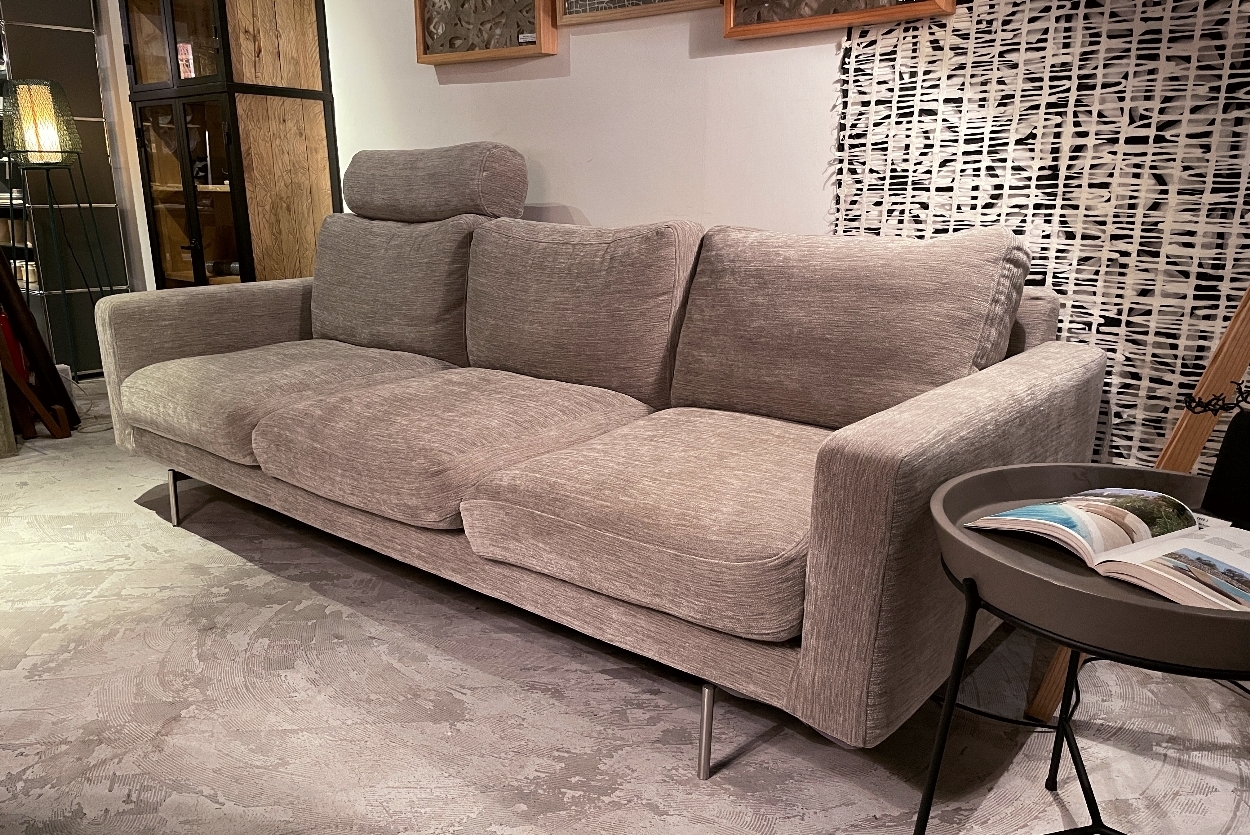 EDGE V1 Sofa（EDGE V1 ソファ） / OUTLET 1