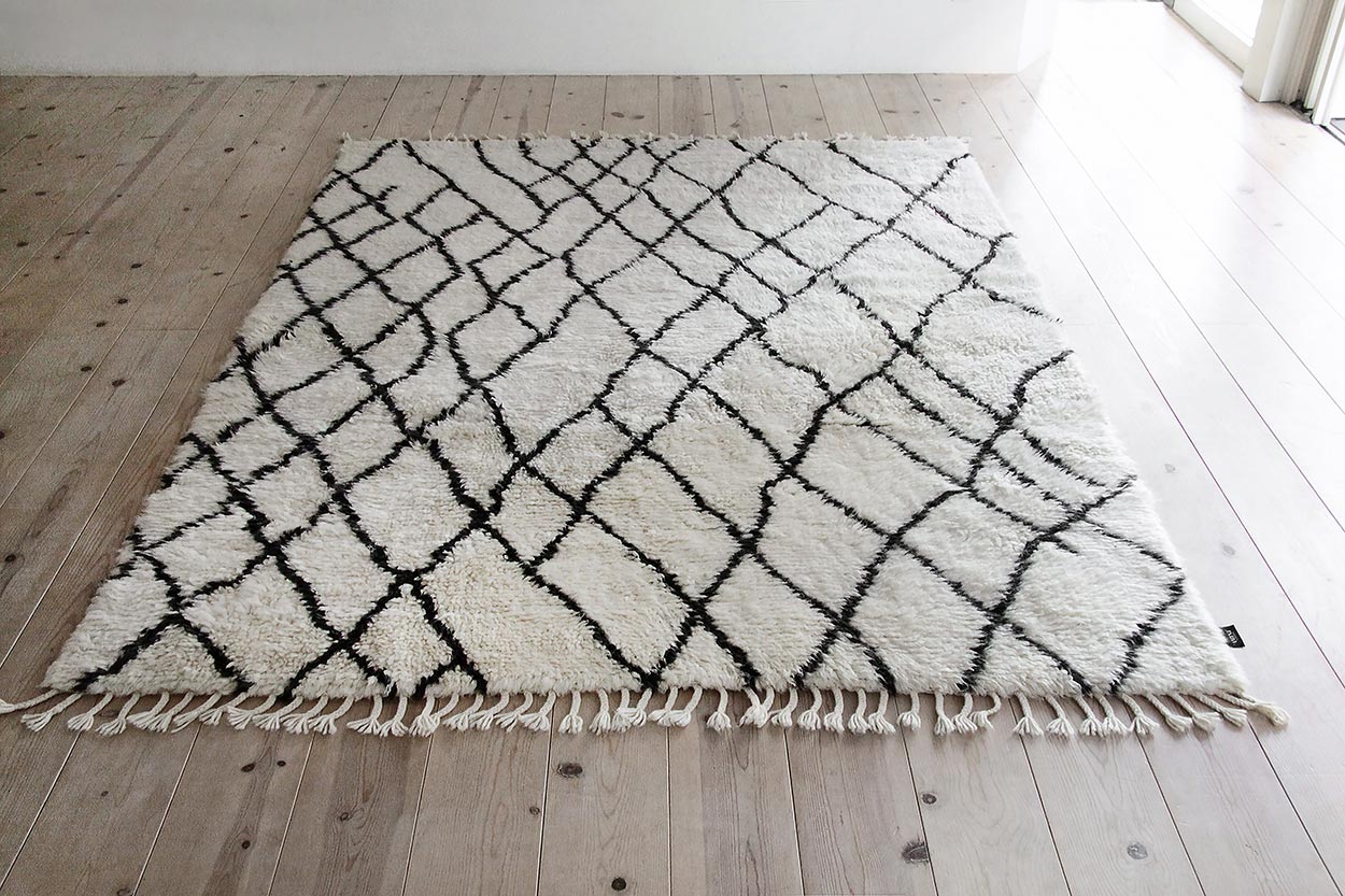 ベニワレンラグ