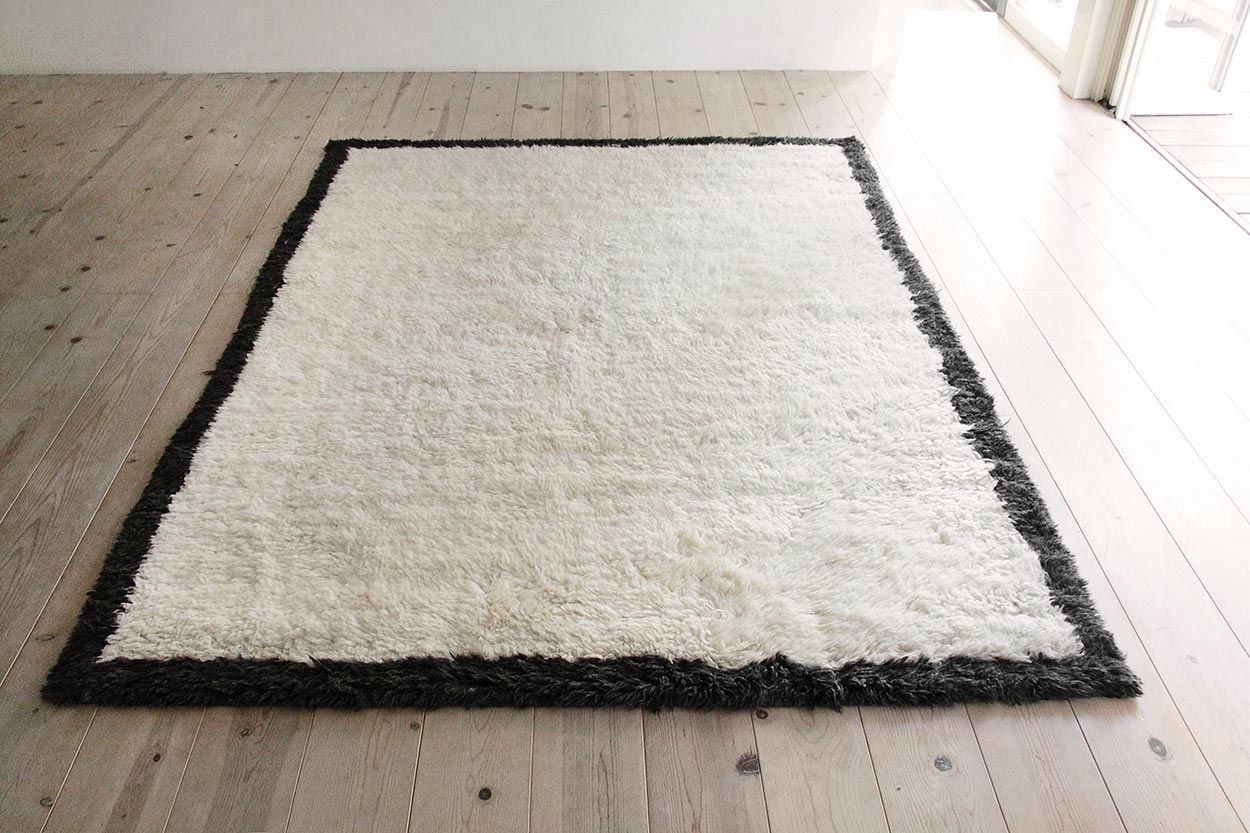 ベニワレンラグ