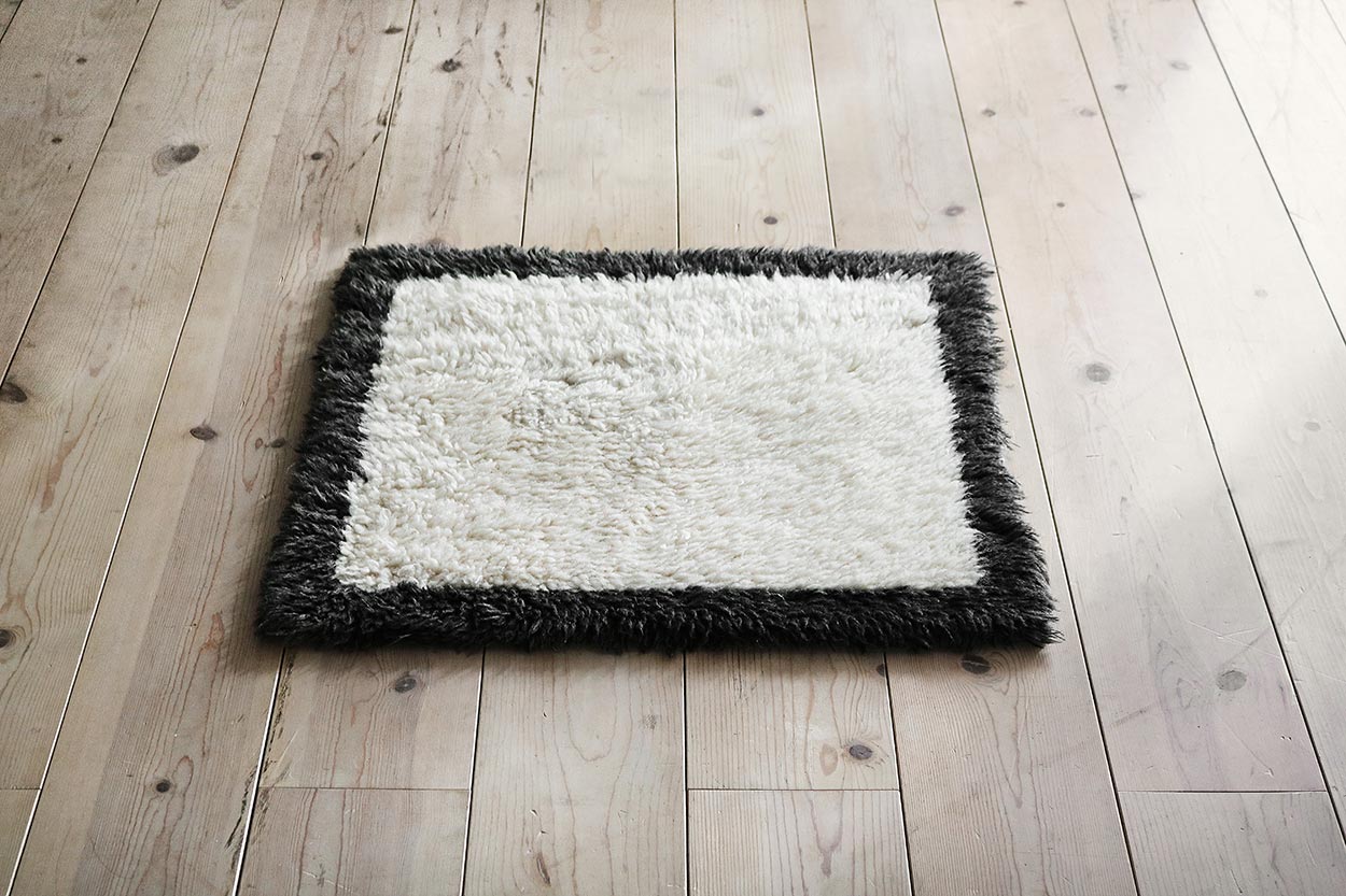 ベニワレンラグ